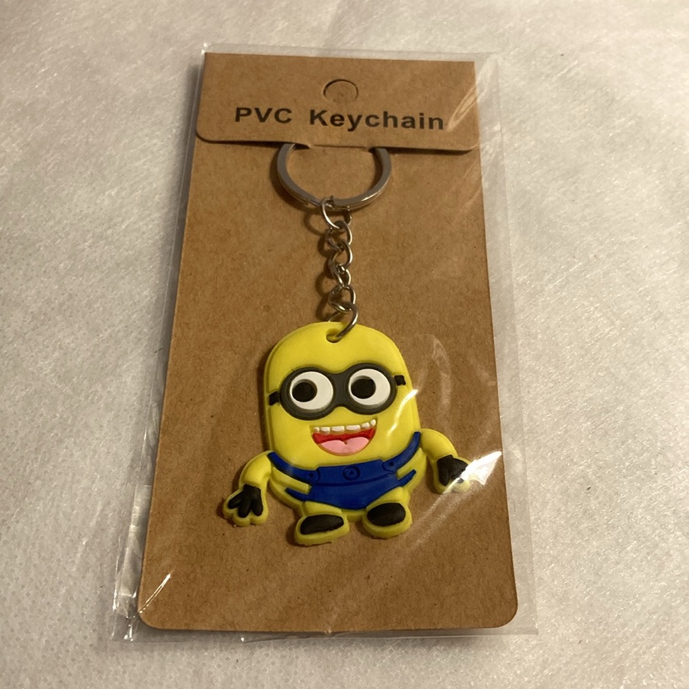 NWOT - Minion PVC Keychain & Round Metal Key Ring Holder